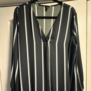 Ann Taylor Dress shirt Women's Size Large